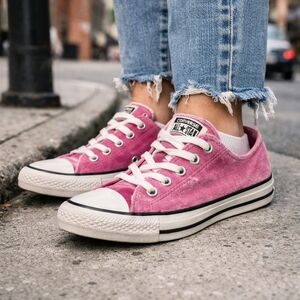 Converse Chuck Taylor All Star Pink Velvet Low Top Sneakers Size 8